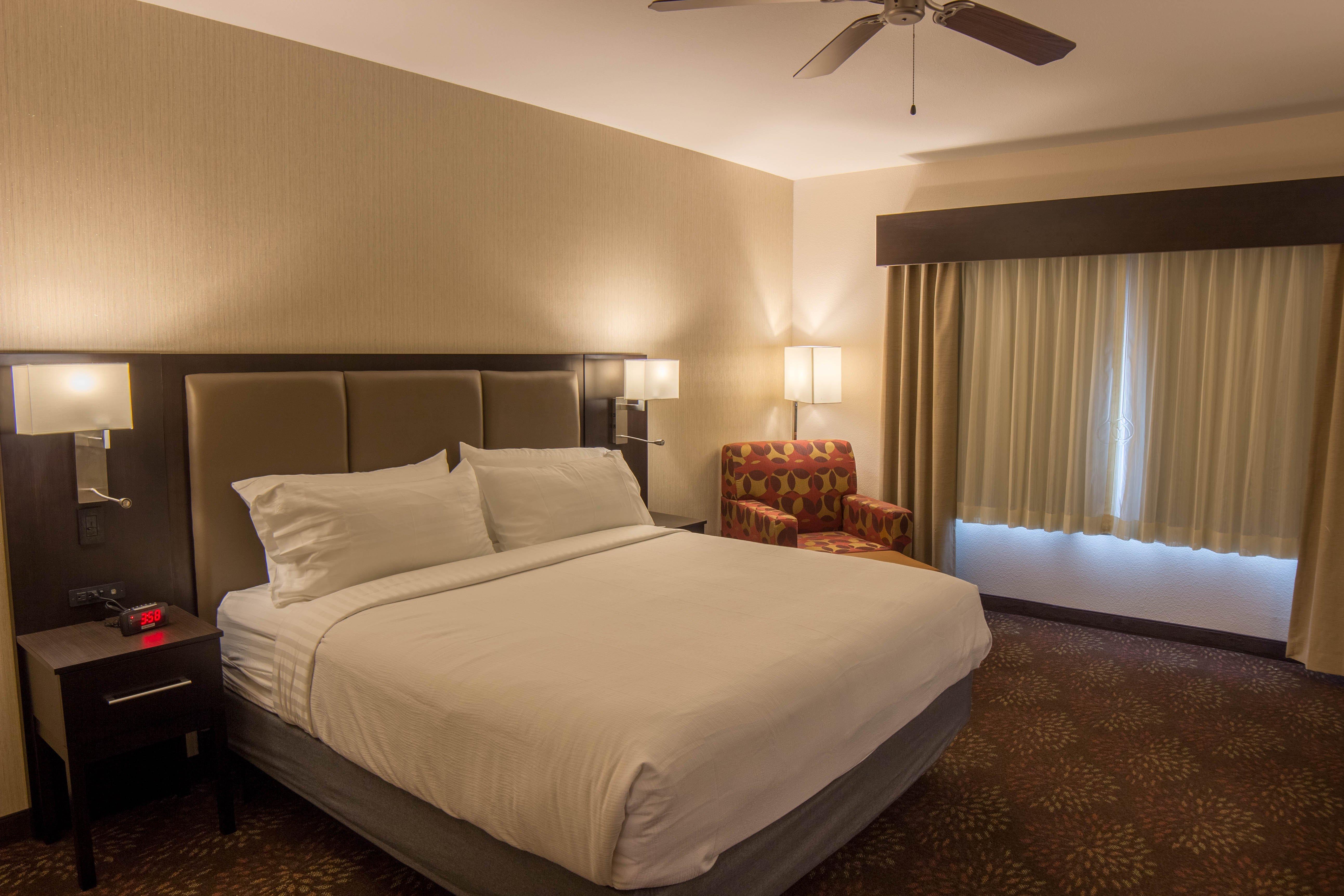 Holiday Inn Trophy Club By Ihg Bagian luar foto
